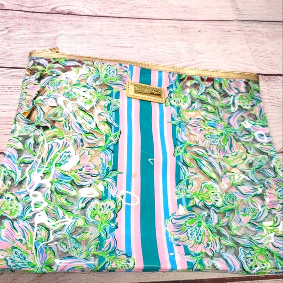 LILLY PULTIZER BEACH DAY POUCH & FLORAL MULTICOLOR WRISTLET BAG - Picture 1 of 5